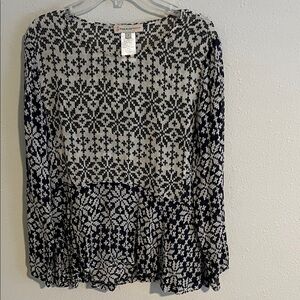 Elegant Black, white and Navy Patterned Blouse Size 2